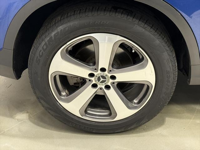 used 2022 Mercedes-Benz GLC 300 car, priced at $31,417