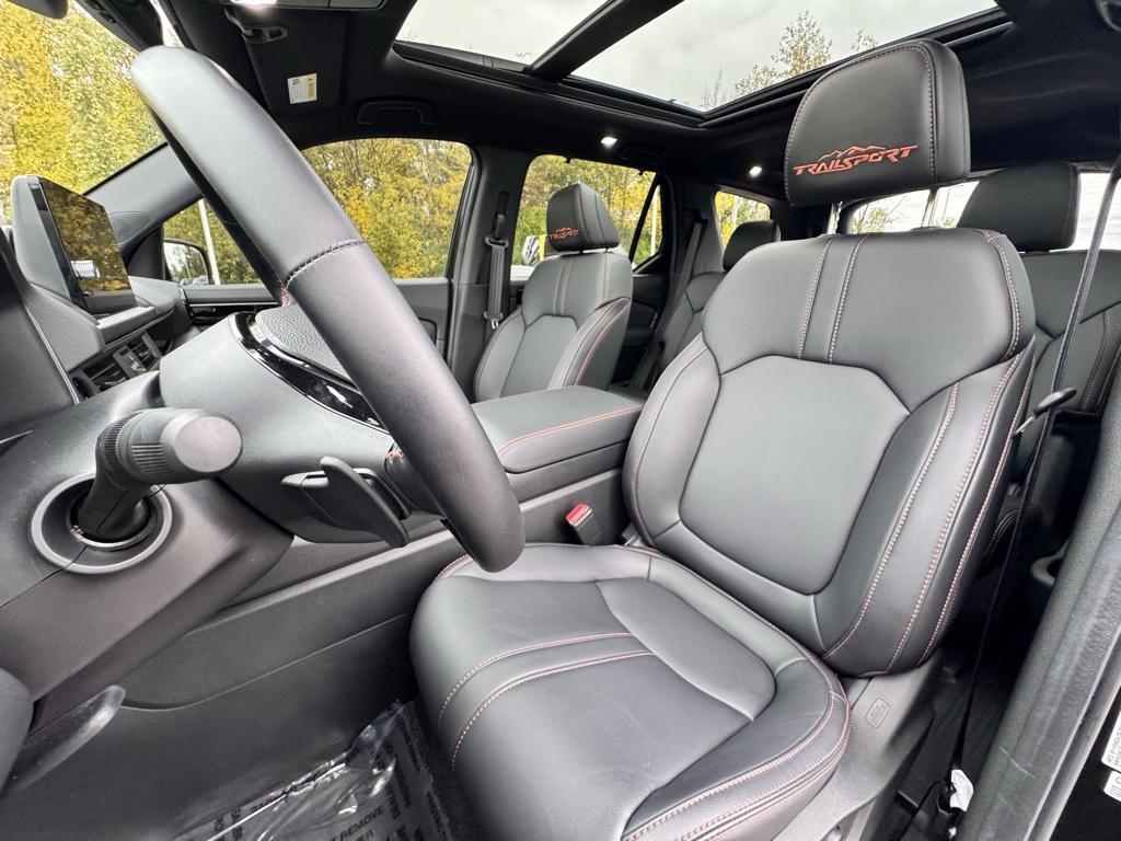 used 2025 Honda Pilot car, priced at $46,397