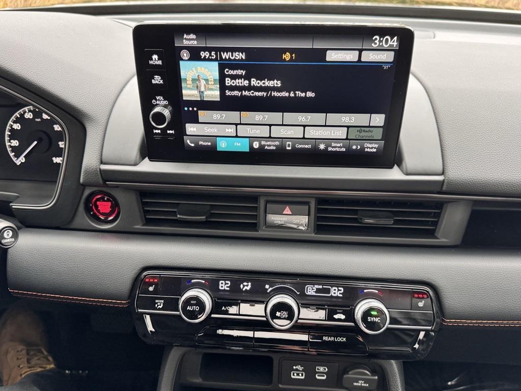 used 2025 Honda Pilot car, priced at $46,397