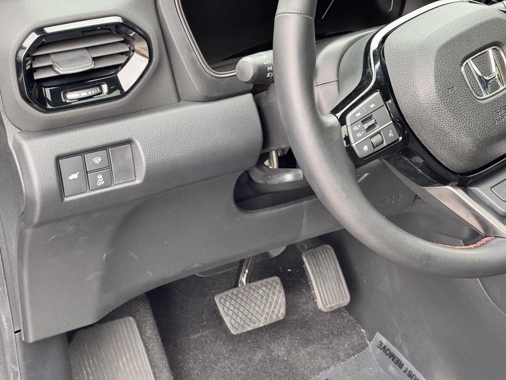 used 2025 Honda Pilot car, priced at $46,397