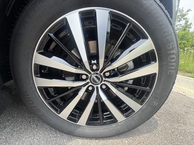 new 2025 Nissan Pathfinder car, priced at $48,597