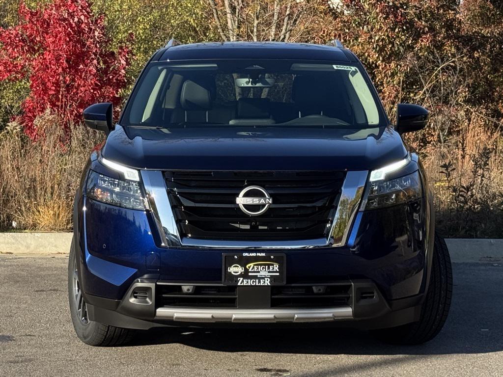 new 2025 Nissan Pathfinder car, priced at $34,497