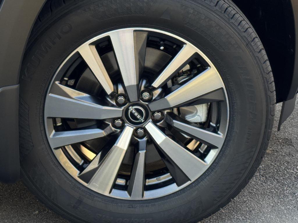 new 2025 Nissan Pathfinder car, priced at $34,497