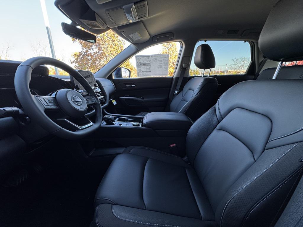 new 2025 Nissan Pathfinder car, priced at $34,497