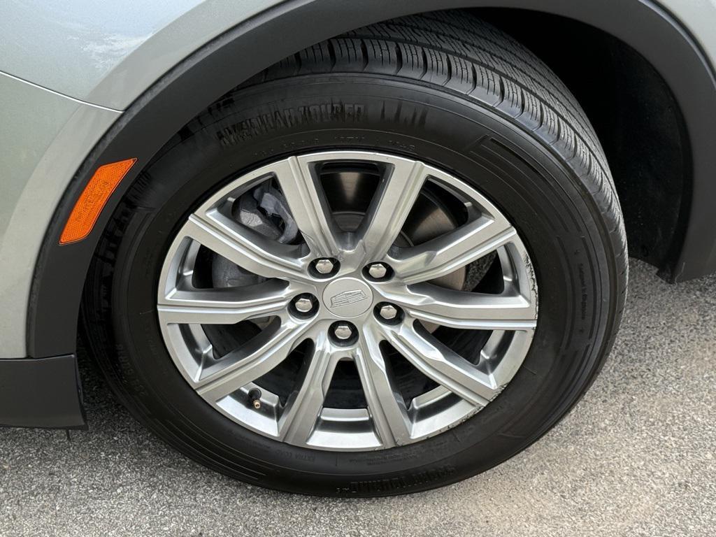 used 2023 Cadillac XT4 car, priced at $26,092