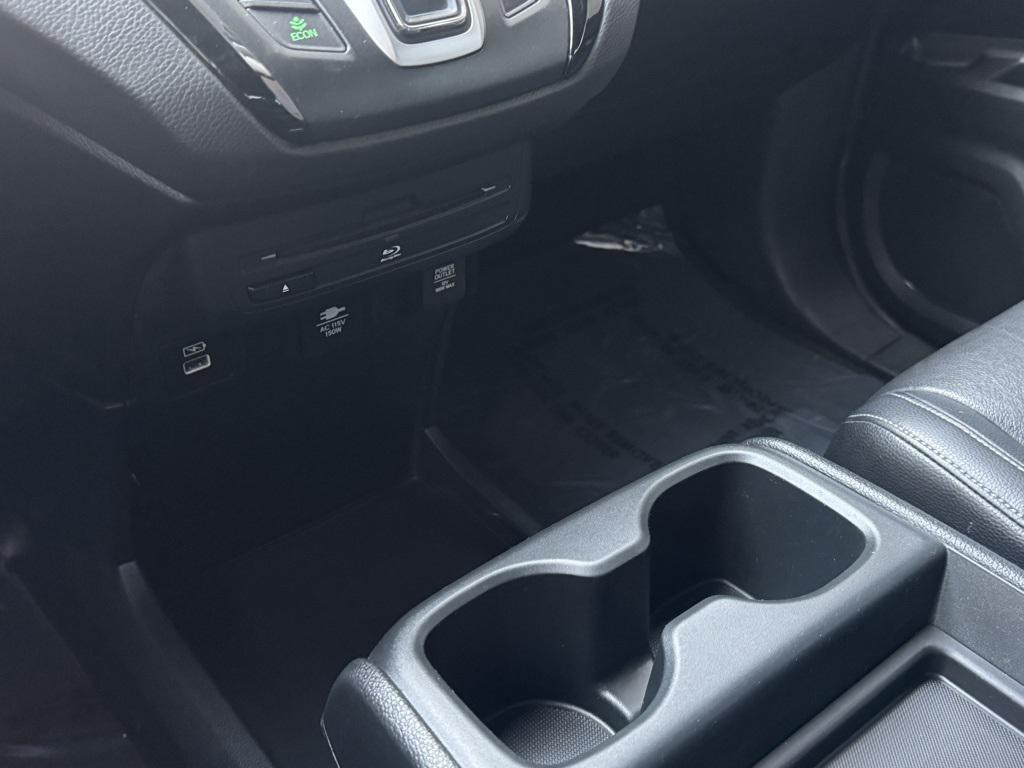 used 2023 Honda Odyssey car, priced at $33,369