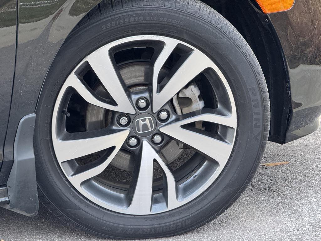 used 2023 Honda Odyssey car, priced at $33,369