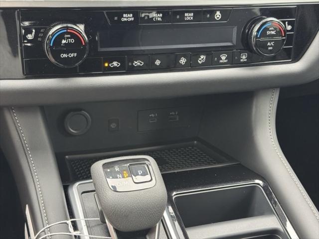new 2025 Nissan Pathfinder car, priced at $39,997
