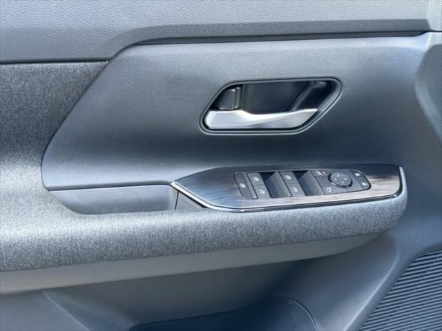new 2025 Nissan Kicks car, priced at $25,197