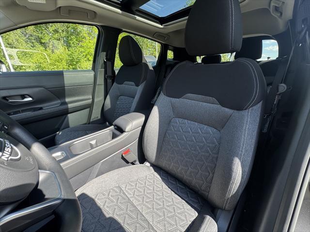 new 2025 Nissan Kicks car, priced at $26,997