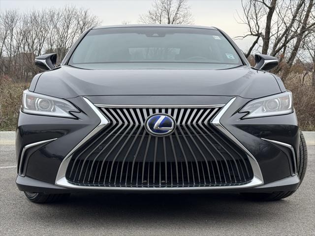 used 2020 Lexus ES 300h car, priced at $25,399