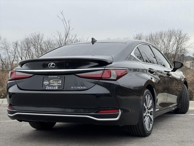 used 2020 Lexus ES 300h car, priced at $25,399