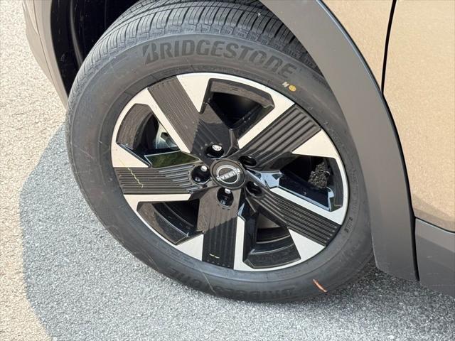 new 2025 Nissan Kicks car, priced at $27,180