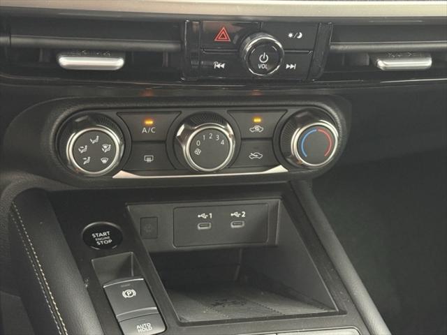 new 2025 Nissan Kicks car, priced at $27,180