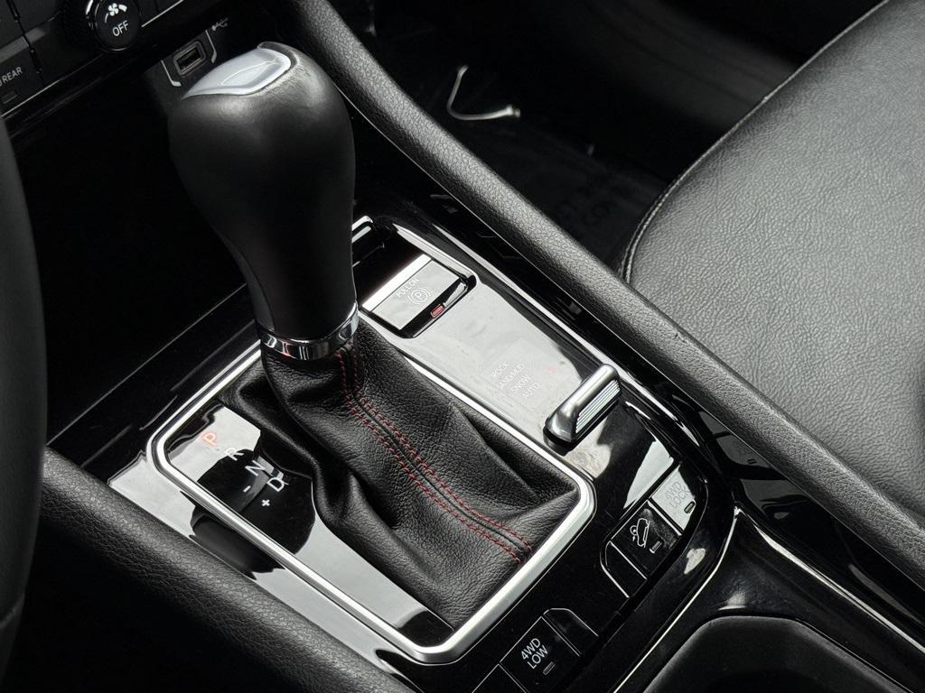 used 2024 Jeep Compass car, priced at $21,111