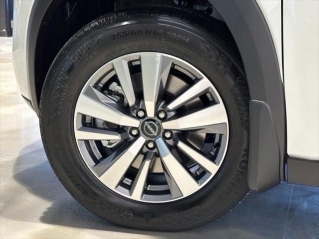 new 2025 Nissan Pathfinder car, priced at $47,385