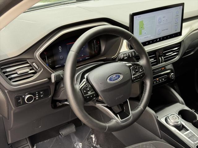 used 2024 Ford Escape car, priced at $21,562
