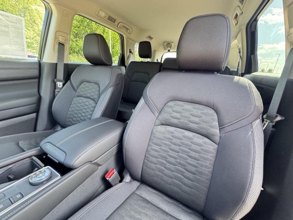 new 2025 Nissan Pathfinder car, priced at $32,497