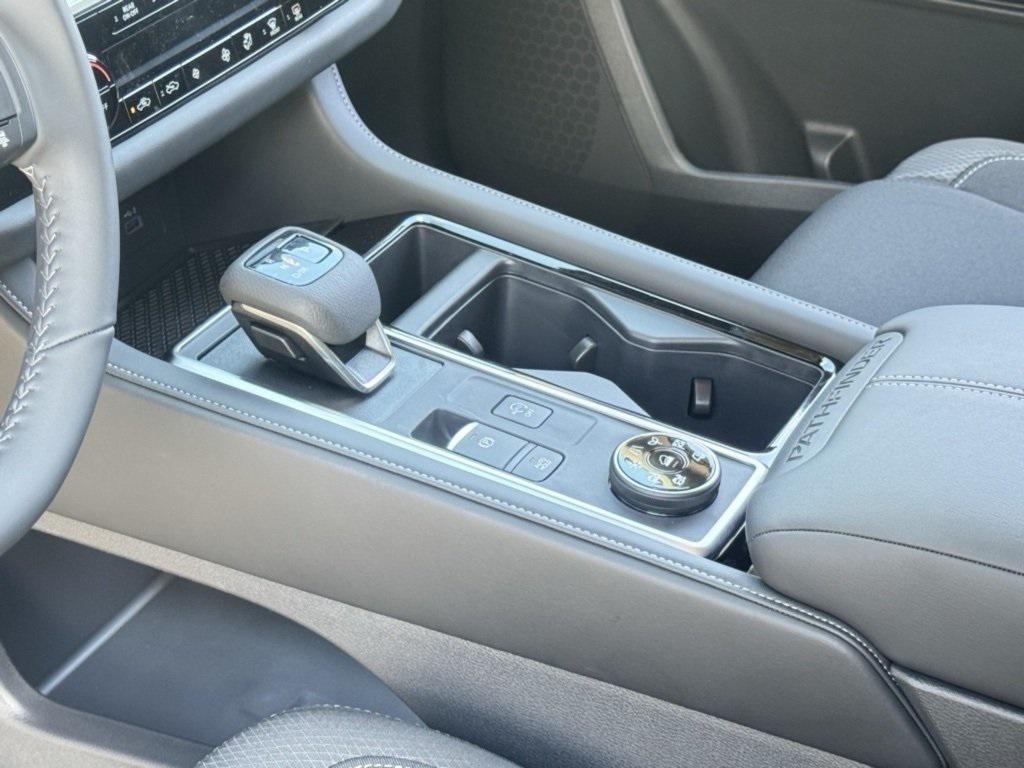 new 2025 Nissan Pathfinder car, priced at $32,497