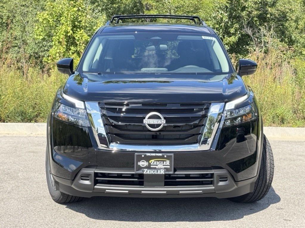 new 2025 Nissan Pathfinder car, priced at $32,497