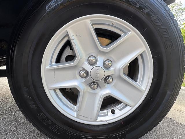 used 2023 Jeep Gladiator car, priced at $31,280