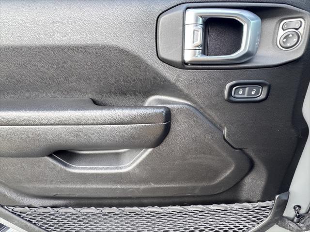 used 2023 Jeep Gladiator car, priced at $31,280
