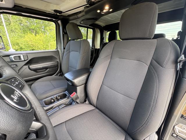 used 2023 Jeep Gladiator car, priced at $31,280