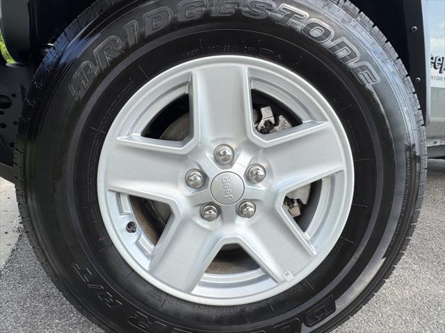 used 2023 Jeep Gladiator car, priced at $31,280