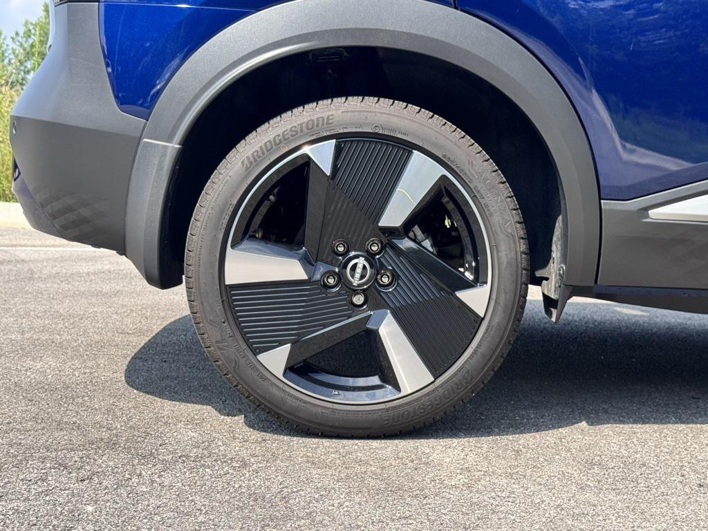 used 2025 Nissan Kicks car, priced at $25,827