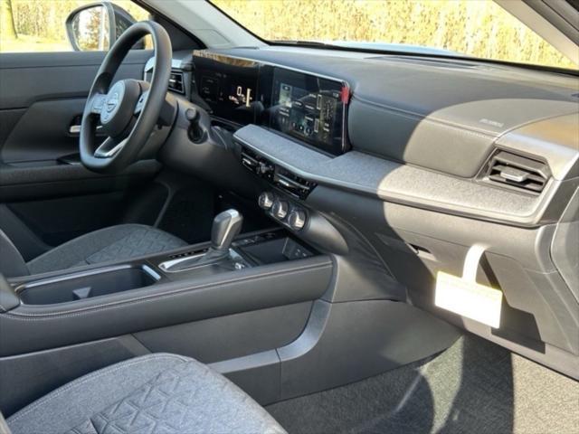 new 2025 Nissan Kicks car, priced at $22,997