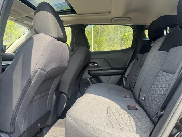 new 2025 Nissan Kicks car, priced at $22,997