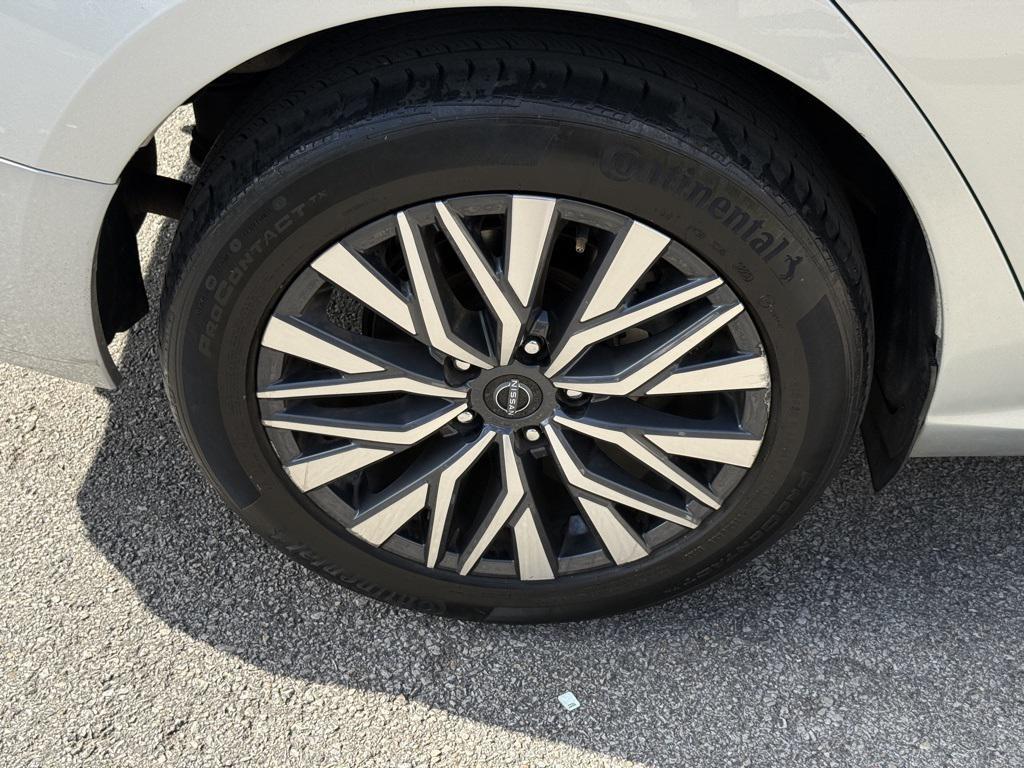 used 2023 Nissan Altima car, priced at $21,806