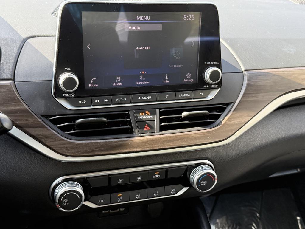 used 2023 Nissan Altima car, priced at $21,806