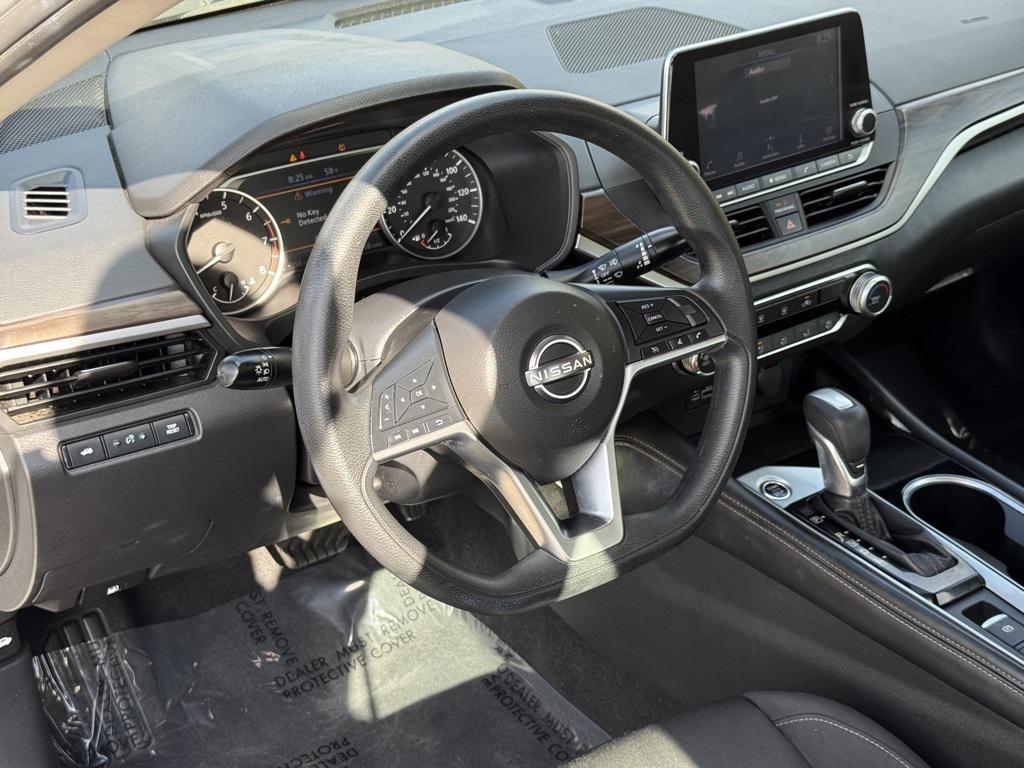 used 2023 Nissan Altima car, priced at $21,806
