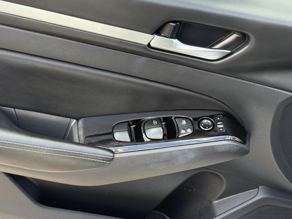 used 2023 Nissan Altima car, priced at $21,806