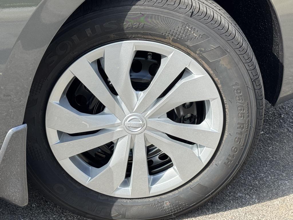new 2025 Nissan Versa car, priced at $19,097