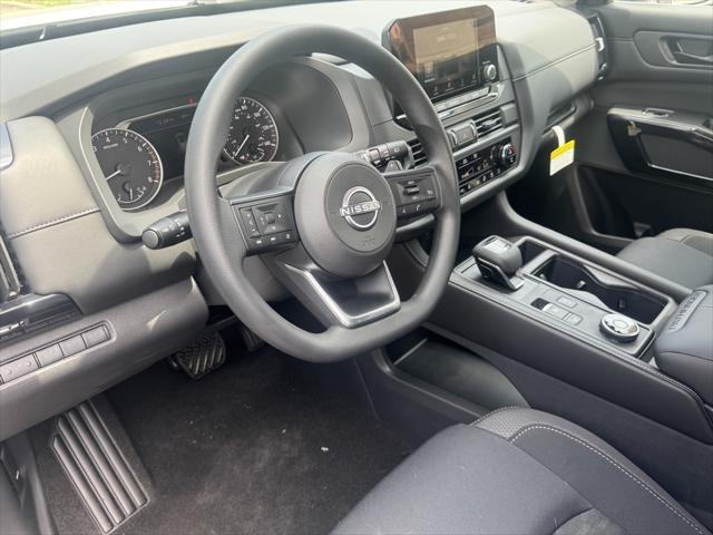 new 2025 Nissan Pathfinder car, priced at $33,997