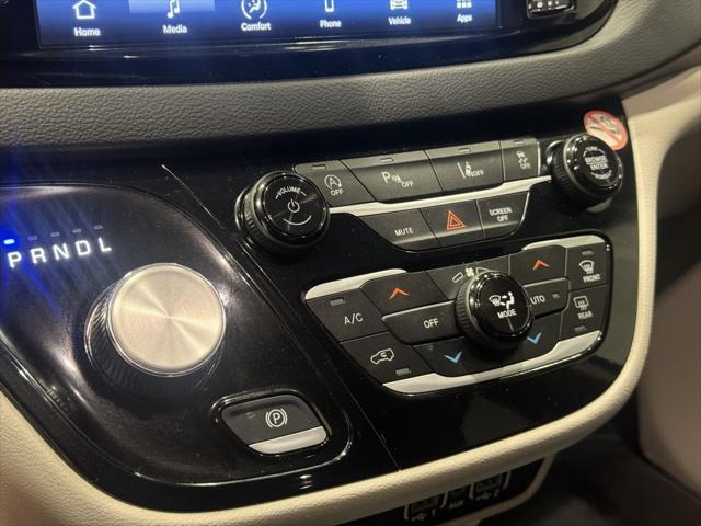 used 2023 Chrysler Pacifica car, priced at $25,514