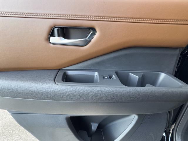 new 2025 Nissan Pathfinder car, priced at $49,197