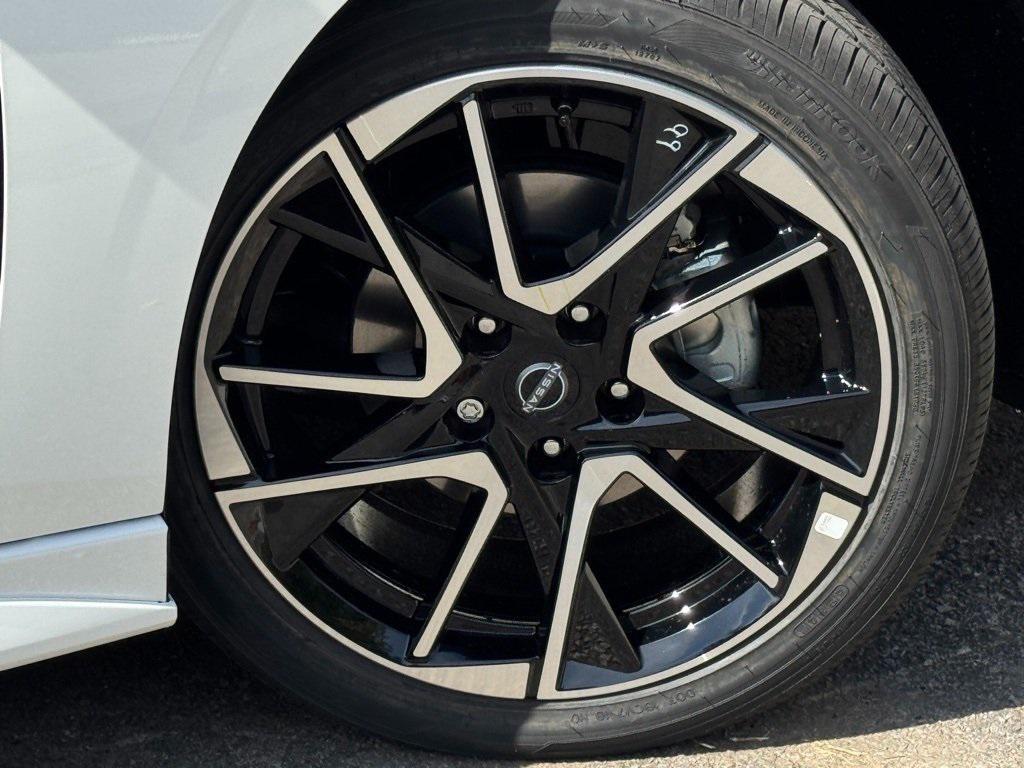 new 2025 Nissan Sentra car, priced at $24,097