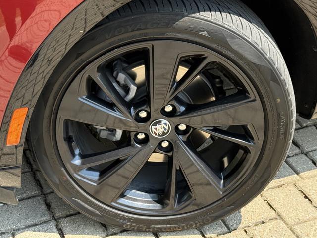 used 2023 Buick Envision car, priced at $25,517