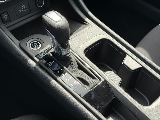 new 2025 Nissan Sentra car, priced at $23,335