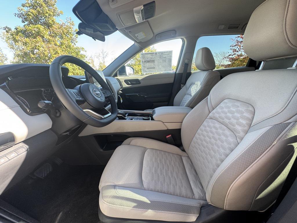 new 2025 Nissan Pathfinder car, priced at $32,497