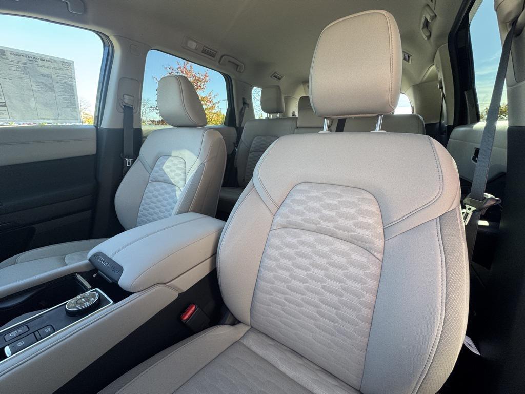 new 2025 Nissan Pathfinder car, priced at $32,497
