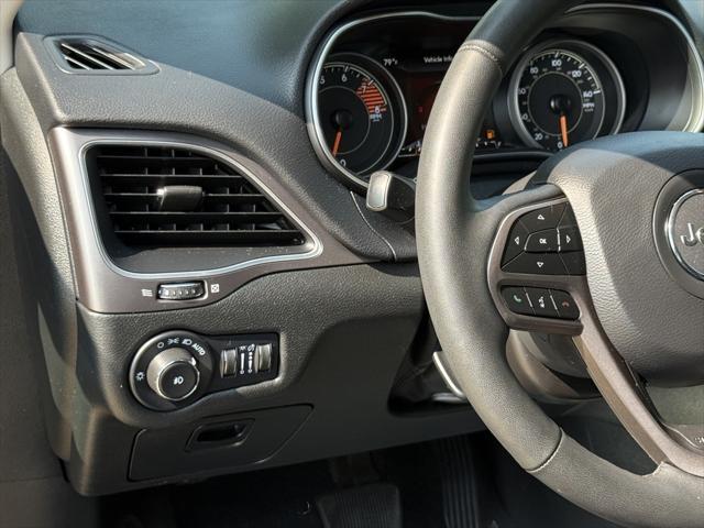 used 2022 Jeep Cherokee car, priced at $24,380