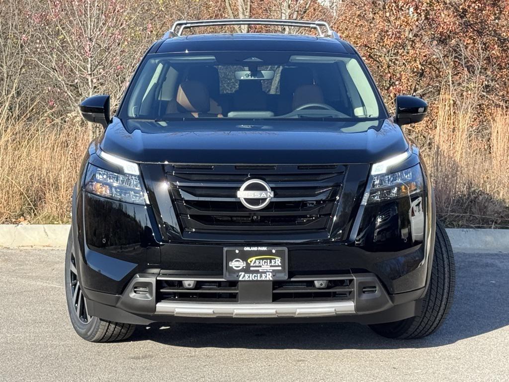 new 2025 Nissan Pathfinder car, priced at $40,497