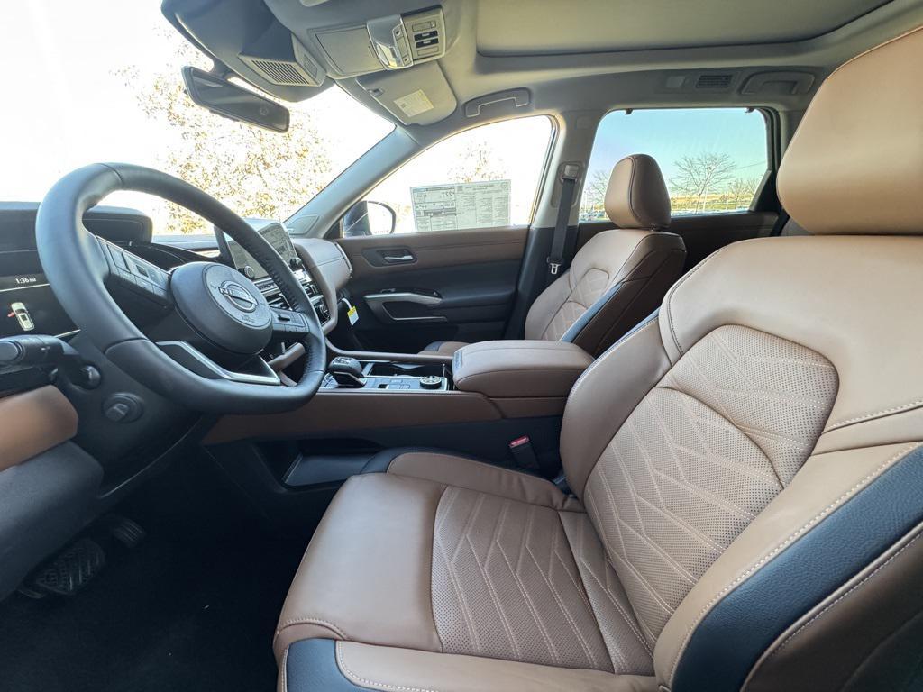 new 2025 Nissan Pathfinder car, priced at $40,497