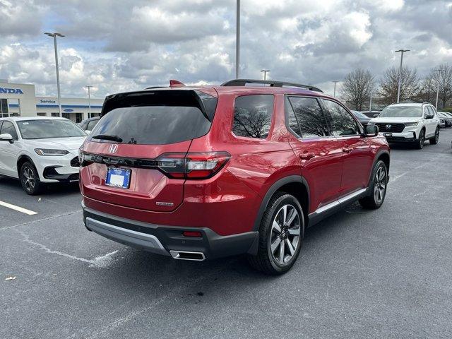 new 2025 Honda Pilot car, priced at $48,405
