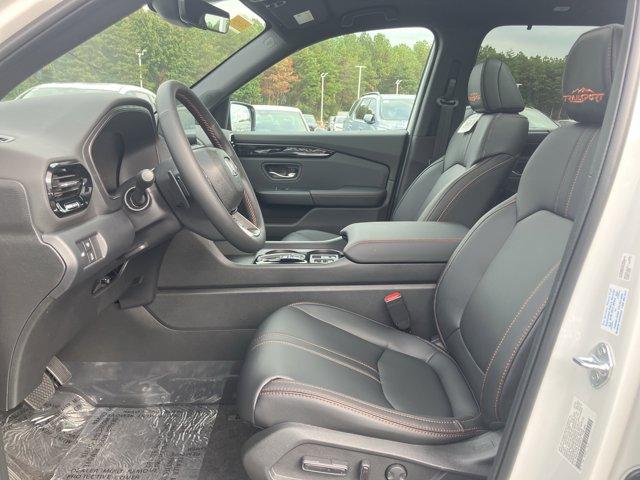 new 2025 Honda Pilot car, priced at $48,782