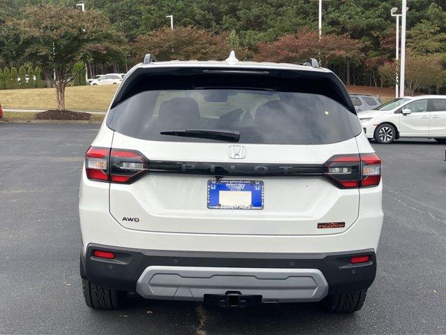 new 2025 Honda Pilot car, priced at $48,782